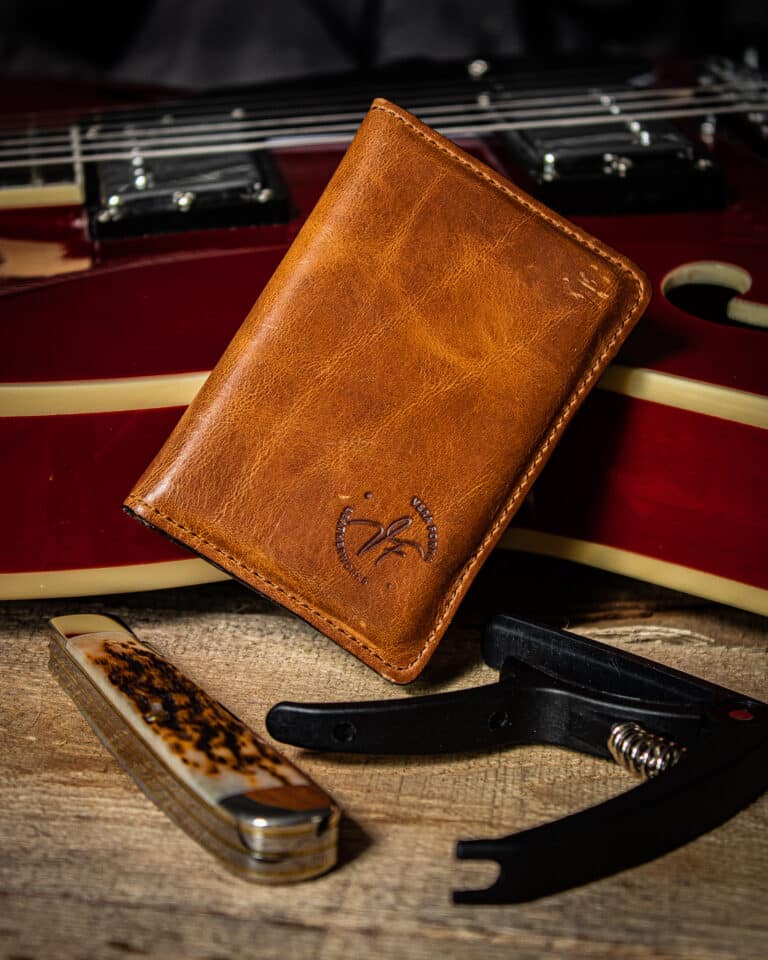 The Best Minimalist Leather Wallet: Vera Forma Leatherworks Commodore